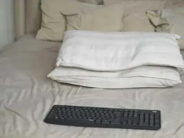 AprilHadid  live sex cam
