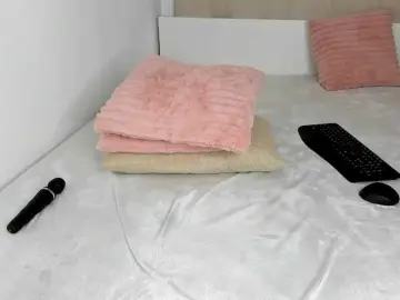 AprilHadid  live sex cam