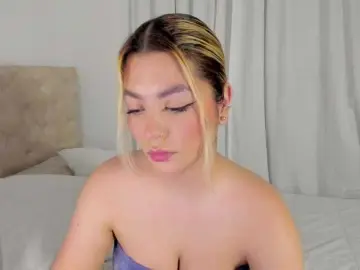 Arianne-Delux  live sex cam