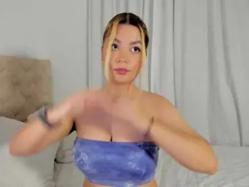 Arianne-Delux  live sex cam