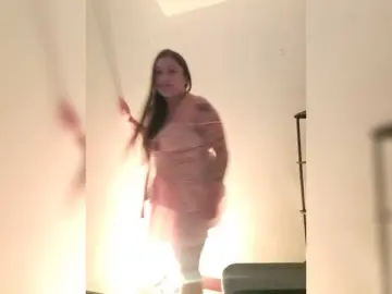 EmaTramel  live sex cam