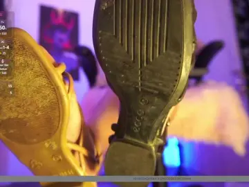 MissKorrah  live sex cam