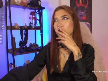 MissKorrah  live sex cam