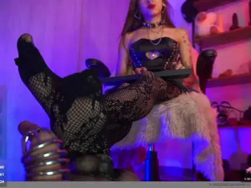MissKorrah  live sex cam