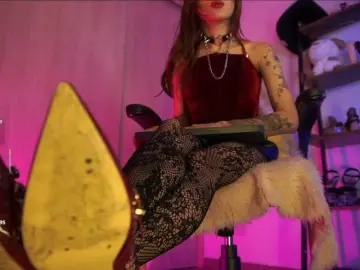 MissKorrah  live sex cam