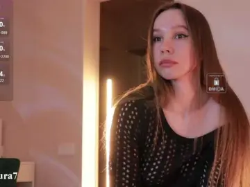 MsAura  live sex cam