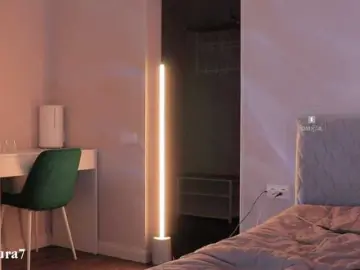 MsAura  live sex cam