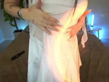 NikkiGold  live sex cam