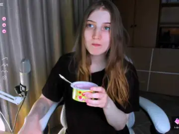 Kikiiimorazzz  live sex cam