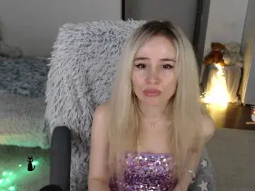 Xyliganka777  live sex cam