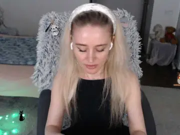 Xyliganka777  live sex cam