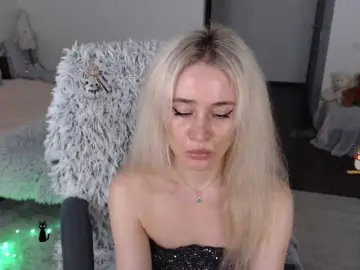 Xyliganka777  live sex cam