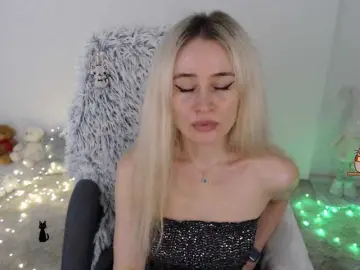 Xyliganka777  live sex cam