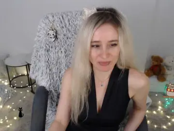 Xyliganka777  live sex cam
