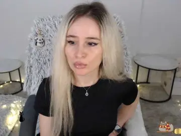 Xyliganka777  live sex cam