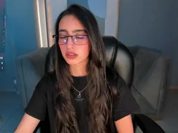 LarisaSmirnov  live sex cam