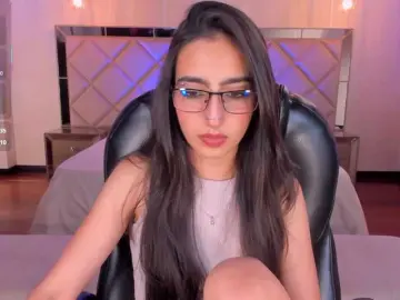 LarisaSmirnov  live sex cam