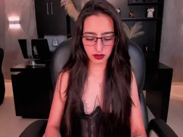 LarisaSmirnov  live sex cam