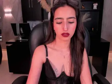 LarisaSmirnov  live sex cam