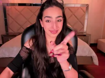 LarisaSmirnov  live sex cam