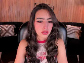 LarisaSmirnov  live sex cam