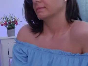 SophieeRain  live sex cam