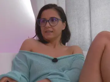 SophieeRain  live sex cam