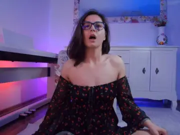 SophieeRain  live sex cam