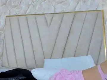 Valery-Smith  live sex cam
