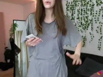 Monikavenom  live sex cam