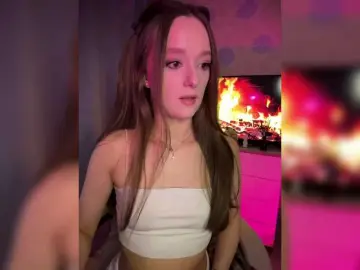 Ymnichka  live sex cam