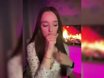 Ymnichka  live sex cam