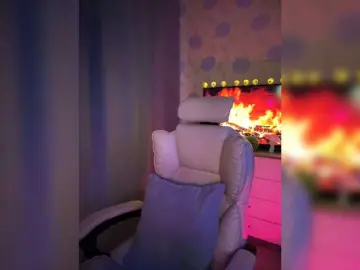 Ymnichka  live sex cam