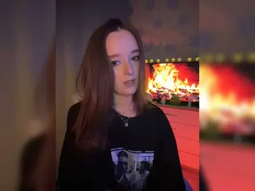 Ymnichka  live sex cam