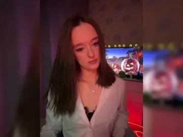 Ymnichka  live sex cam