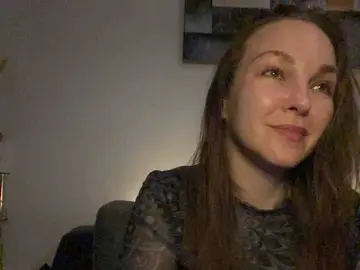 Alisasqrl  live sex cam