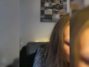 Alisasqrl  live sex cam