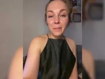 Alisasqrl  live sex cam