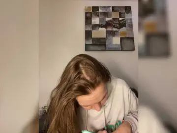 Alisasqrl  live sex cam