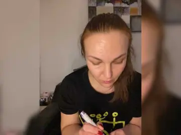 Alisasqrl  live sex cam