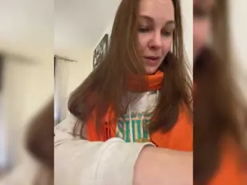 Alisasqrl  live sex cam