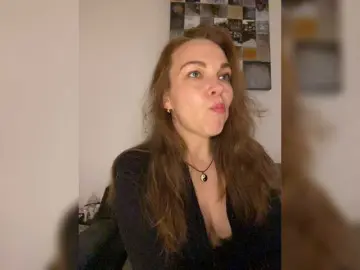 Alisasqrl  live sex cam