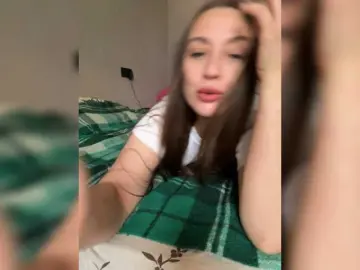 Redfox777  live sex cam