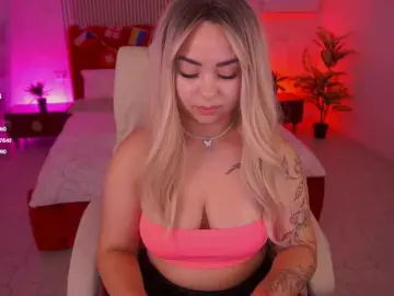SusieWood  live sex cam