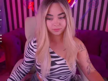 SusieWood  live sex cam