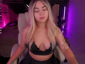 SusieWood  live sex cam
