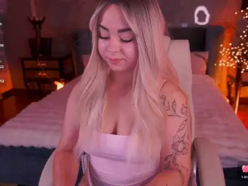 SusieWood  live sex cam