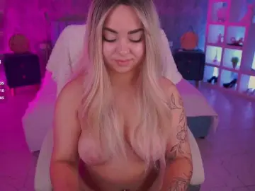 SusieWood  live sex cam