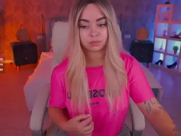 SusieWood  live sex cam