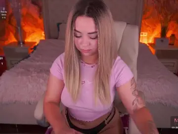 SusieWood  live sex cam